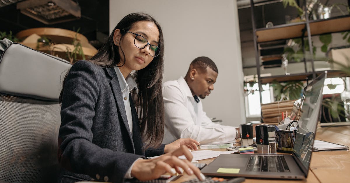 découvrez le rôle clé d'un control account manager, spécialiste de la gestion et du suivi des comptes de contrôle pour assurer la réussite des projets et le respect des budgets.