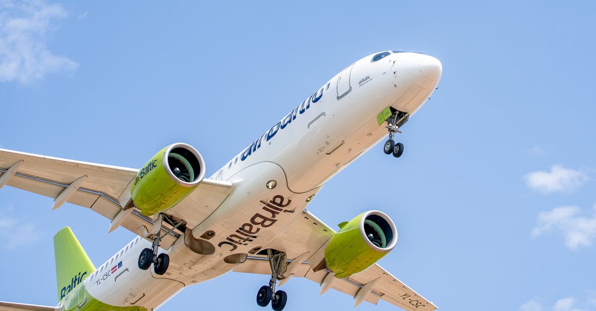 air baltic est la compagnie aérienne nationale de lettonie, offrant des vols réguliers vers de nombreuses destinations européennes avec un service de qualité et à des tarifs compétitifs.